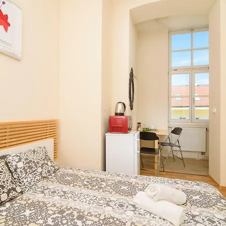 Your Home In Prague, Apt. Talia Hostel *